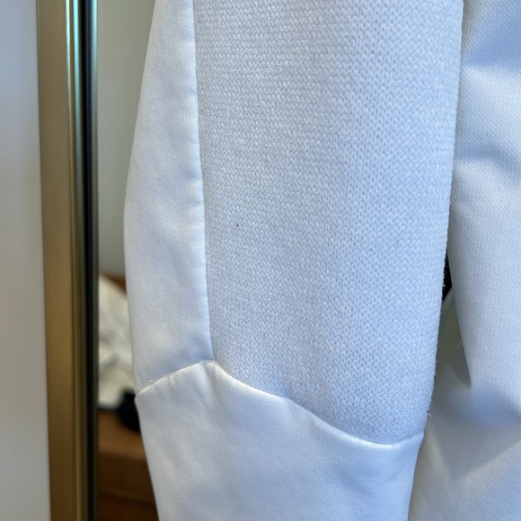 White Spyder coat - Picture 4 of 14